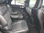 ✅ 2022 Ford Explorer ST • VIN: 1FM5K8GCXNGA74826 • Lot: 53357965. Wystawiony na Copart z przebiegiem 53 121 mil. Bezpłatny archiwum sprzedaży aukcyjnych z USA i szczegółowy raport historii pojazdu na DreamBid. Zdjęcie 11.