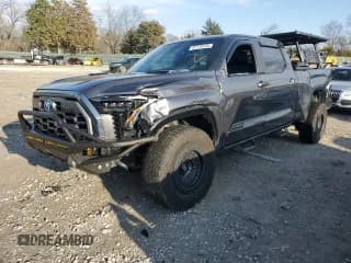 ✅ 2024 Toyota Tundra Limited Hybrid • VIN: 5TFWC5EC1RX007156 • Lot: 42779235. Wystawiony na Copart z przebiegiem 29 390 mil. Bezpłatny archiwum sprzedaży aukcyjnych z USA i szczegółowy raport historii pojazdu na DreamBid. Zdjęcie 1.