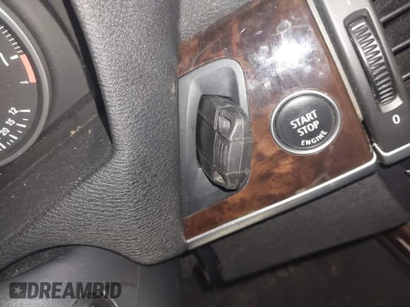 ✅ 2013 BMW X5 xDrive35i • VIN: 5UXZV4C54D0E00173 • Лот: 43681250. Опубликован ранее на IAAI с пробегом 141 034 миль. Бесплатный доступ к архиву аукционных продаж из США и подробный отчёт об истории автомобиля на DreamBid. Изображение 11.