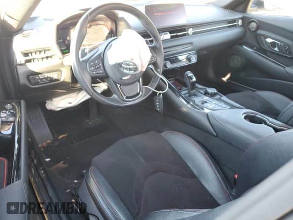 ✅ 2022 Toyota Supra 2.0 • VIN: WZ1DB2C08NW050265 • Лот: 88882465. Опубликован ранее на Copart с пробегом 14 576 миль. Бесплатный доступ к архиву аукционных продаж из США и подробный отчёт об истории автомобиля на DreamBid. Изображение 8.