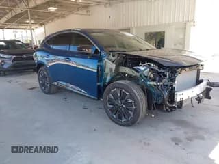 ✅ 2025 Nissan Murano Platinum • VIN: 5N1AZ3DT2SC112599 • Lot: 42931843. Wystawiony na IAAI z przebiegiem 3 340 mil. Bezpłatny archiwum sprzedaży aukcyjnych z USA i szczegółowy raport historii pojazdu na DreamBid. Zdjęcie 1.