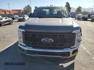 ✅ 2023 Ford F-350 • VIN: 1FT8X3BA6PED15808 • Лот: 72426324. Опубликован ранее на Copart с пробегом 36 913 миль. Бесплатный доступ к архиву аукционных продаж из США и подробный отчёт об истории автомобиля на DreamBid. Изображение 5.