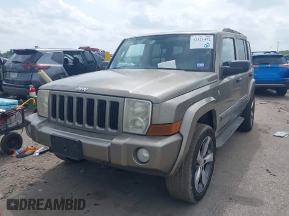 ✅ 2006 Jeep Commander • VIN: 1J8HG48K86C191324 • Lot: 42121472. Wystawiony na IAAI z przebiegiem 220 098 mil. Bezpłatny archiwum sprzedaży aukcyjnych z USA i szczegółowy raport historii pojazdu na DreamBid. Zdjęcie 2.