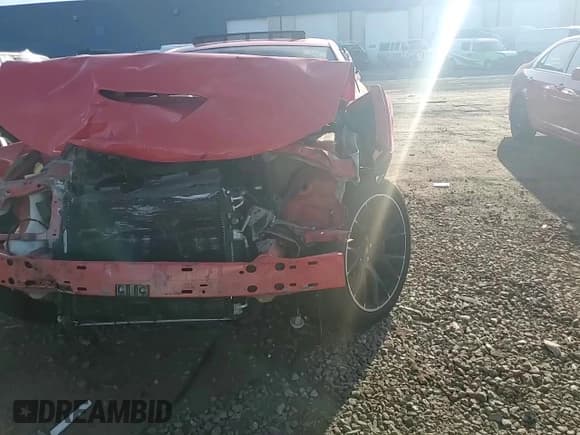 ✅ 2018 Dodge Charger R/T Scat Pack • VIN: 2C3CDXGJ4JH303695 • Lot: 61747555. Wystawiony na Copart z przebiegiem 122 162 mil. Bezpłatny archiwum sprzedaży aukcyjnych z USA i szczegółowy raport historii pojazdu na DreamBid. Zdjęcie 13.