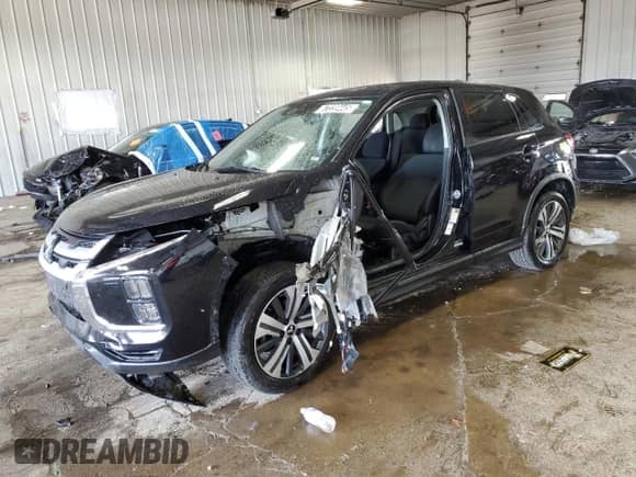 2022 Mitsubishi Outlander ES with VIN JA4ARUAU1NU015152, listed as a Copart auction lot 67239445 with 91,301 mi miles and Clean title. Bid and sale history available at DreamBid. Image 1.