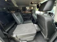 ✅ 2019 Chevrolet Suburban LT • VIN: 1GNSKHKC7KR362891 • Lot: 73576914. Wystawiony na Copart z przebiegiem 171 965 mil. Bezpłatny archiwum sprzedaży aukcyjnych z USA i szczegółowy raport historii pojazdu na DreamBid. Zdjęcie 6.