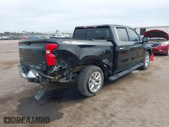 ✅ 2019 Chevrolet Silverado 1500 LTZ • VIN: 3GCUYGELXKG128573 • Lot: 43332498. Wystawiony na IAAI z przebiegiem 67 380 mil. Bezpłatny archiwum sprzedaży aukcyjnych z USA i szczegółowy raport historii pojazdu na DreamBid. Zdjęcie 4.