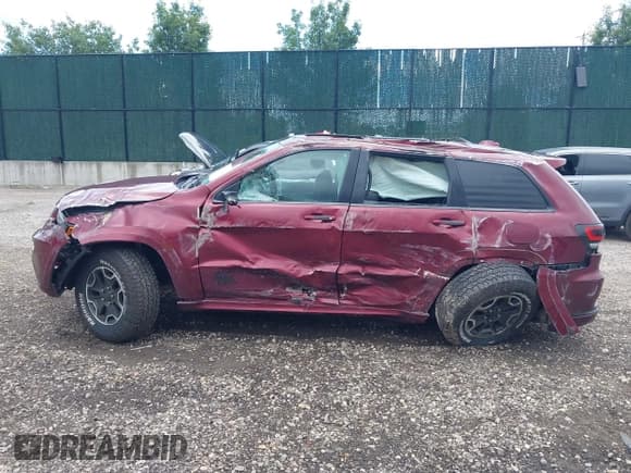 ✅ 2016 Jeep Grand Cherokee Overland • VIN: 1C4RJFCG0GC406160 • Лот: 42716239. Опубликован ранее на IAAI с пробегом 95 420 миль. Бесплатный доступ к архиву аукционных продаж из США и подробный отчёт об истории автомобиля на DreamBid. Изображение 13.