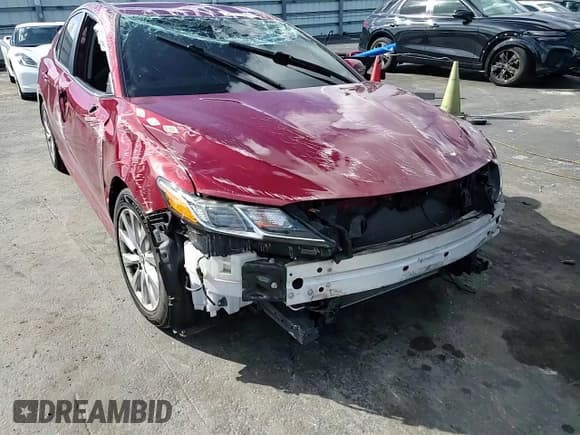 ✅ 2020 Toyota Camry LE • VIN: 4T1C11AK6LU361595 • Lot: 90451615. Listed on Copart with 95,045 mi. Free auction sales archive from the USA and detailed vehicle history report at DreamBid. Image 14.