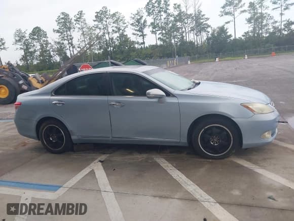 ✅ 2011 Lexus ES 330 • VIN: JTHBK1EG6B2425324 • Лот: 43185010. Опубликован ранее на IAAI с пробегом 142 447 миль. Бесплатный доступ к архиву аукционных продаж из США и подробный отчёт об истории автомобиля на DreamBid. Изображение 13.