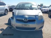 ✅ 2011 Toyota Yaris • VIN: JTDKT4K32B5333756 • Лот: 43642946. Опубликован ранее на IAAI с пробегом 93 610 миль. Бесплатный доступ к архиву аукционных продаж из США и подробный отчёт об истории автомобиля на DreamBid. Изображение 12.