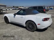 ✅ 2018 FIAT 124 Spider Abarth • VIN: JC1NFAEK2J0136147 • Lot: 68220444. Wystawiony na Copart z przebiegiem 38 693 mil. Bezpłatny archiwum sprzedaży aukcyjnych z USA i szczegółowy raport historii pojazdu na DreamBid. Zdjęcie 2.