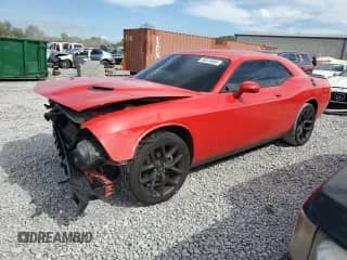 2021 Dodge Challenger SXT z VIN 2C3CDZAG9MH646189, wystawiony jako Copart lot #84974085 z przebiegiem 87 424 mil mil oraz Szkoda całkowita • Salvage title. Historia ofert i sprzedaży dostępna na DreamBid. Obrazek 1.