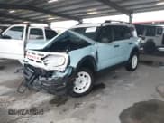 ✅ 2024 Ford Bronco Sport Heritage • VIN: 3FMCR9G63RRE61414 • Lot: 42730493. Wystawiony na IAAI z przebiegiem 13 071 mil. Bezpłatny archiwum sprzedaży aukcyjnych z USA i szczegółowy raport historii pojazdu na DreamBid. Zdjęcie 2.