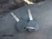 ✅ 2003 Chevrolet S-10 • VIN: 1GCCS14H638253083 • Лот: 41446266. Опубликован ранее на IAAI с пробегом 220 986 миль. Бесплатный доступ к архиву аукционных продаж из США и подробный отчёт об истории автомобиля на DreamBid. Изображение 11.