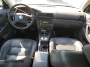 ✅ 2004 Volkswagen Passat GLS • VIN: WVWPD63B14E181489 • Lot: 81435305. Listed on Copart with 193,036 mi. Free auction sales archive from the USA and detailed vehicle history report at DreamBid. Image 8.