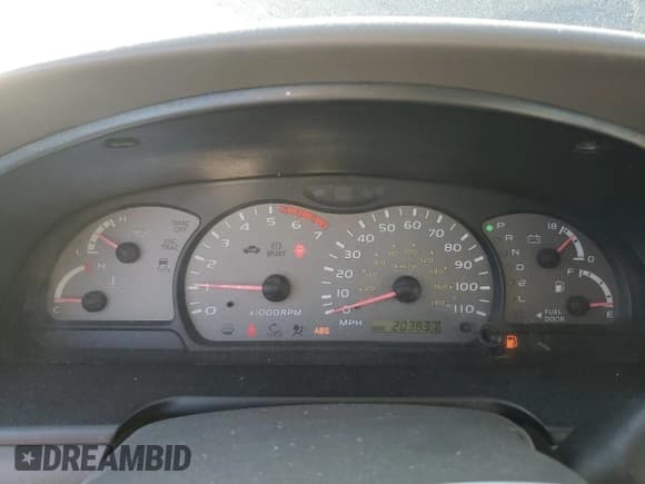 ✅ 2003 Toyota Sequoia SR5 • VIN: 5TDZT34A73S156413 • Lot: 91458835. Listed on Copart with 203,837 mi. Free auction sales archive from the USA and detailed vehicle history report at DreamBid. Image 9.