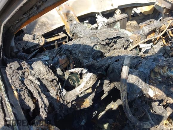 ✅ 2019 Dodge Charger SXT • VIN: 2C3CDXBG5KH728016 • Лот: 43302488. Опубликован ранее на IAAI с пробегом Не указан. Бесплатный доступ к архиву аукционных продаж из США и подробный отчёт об истории автомобиля на DreamBid. Изображение 7.