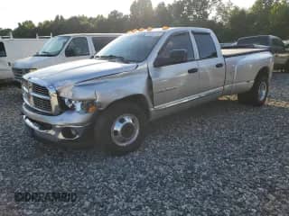 2005 Dodge 3500 SLT z VIN 3D7MR48C05G813019, wystawiony jako Copart lot #71160665 z przebiegiem 194 825 mil mil oraz Szkoda całkowita • Salvage title. Historia ofert i sprzedaży dostępna na DreamBid. Obrazek 1.