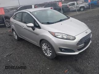 ✅ 2014 Ford Fiesta SE • VIN: 3FADP4BJ0EM150565 • Lot: 43737829. Wystawiony na IAAI z przebiegiem 64 860 mil. Bezpłatny archiwum sprzedaży aukcyjnych z USA i szczegółowy raport historii pojazdu na DreamBid. Zdjęcie 1.