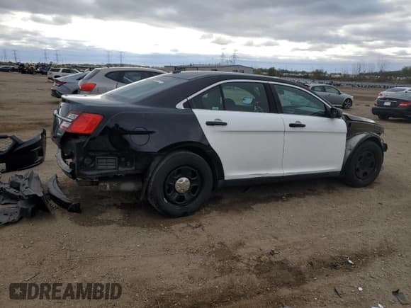 ✅ 2014 Ford Police Interceptor • VIN: 1FAHP2MK5EG141415 • Лот: 89472395. Опубликован ранее на Copart с пробегом 80 936 миль. Бесплатный доступ к архиву аукционных продаж из США и подробный отчёт об истории автомобиля на DreamBid. Изображение 3.