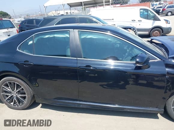 ✅ 2024 Toyota Camry Hybrid SE • VIN: 4T1S31AK0RU626316 • Lot: 42588176. Listed on IAAI with 11,238 mi. Free auction sales archive from the USA and detailed vehicle history report at DreamBid. Image 13.
