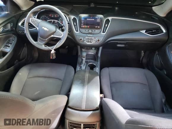 2022 Chevrolet Malibu LT z VIN 1G1ZD5ST6NF121158, wystawiony jako Copart lot #85485895 z przebiegiem 82 429 mil mil oraz Szkoda całkowita • Salvage title. Historia ofert i sprzedaży dostępna na DreamBid. Obrazek 8.