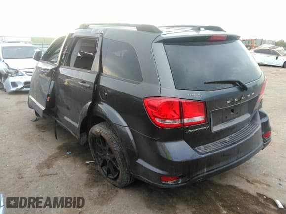 ✅ 2019 Dodge Journey SE • VIN: 3C4PDCBB9KT804421 • Lot: 43315748. Wystawiony na IAAI z przebiegiem Nie podano. Bezpłatny archiwum sprzedaży aukcyjnych z USA i szczegółowy raport historii pojazdu na DreamBid. Zdjęcie 3.