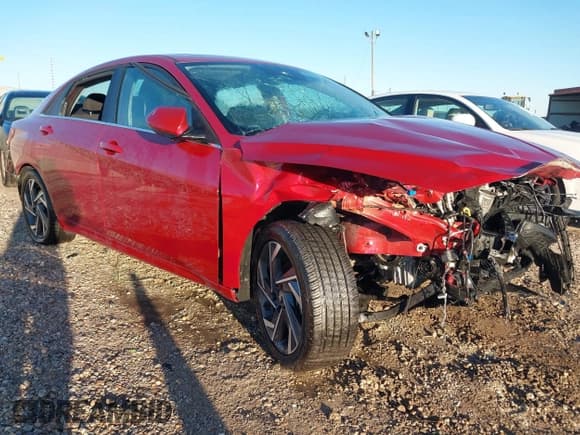 ✅ 2025 Hyundai Elantra SEL Convenience • VIN: KMHLS4DG6SU861664 • Lot: 43667880. Listed on IAAI with 31,613 mi. Free auction sales archive from the USA and detailed vehicle history report at DreamBid. Image 1.