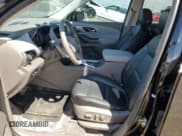 ✅ 2020 Chevrolet Traverse LT Cloth • VIN: 1GNERGKW9LJ299936 • Lot: 67140404. Wystawiony na Copart z przebiegiem 77 034 mil. Bezpłatny archiwum sprzedaży aukcyjnych z USA i szczegółowy raport historii pojazdu na DreamBid. Zdjęcie 7.