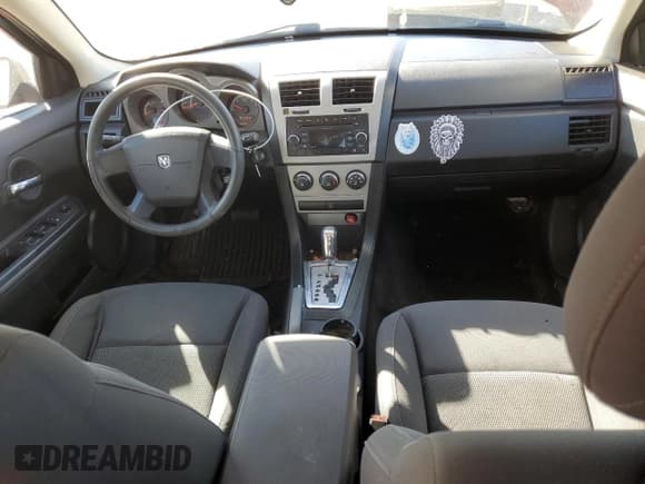 ✅ 2010 Dodge Avenger SXT • VIN: 1B3CC4FB2AN117329 • Лот: 73482104. Опубликован ранее на Copart с пробегом 167 432 миль. Бесплатный доступ к архиву аукционных продаж из США и подробный отчёт об истории автомобиля на DreamBid. Изображение 8.