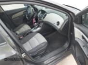 ✅ 2014 Chevrolet Cruze LS • VIN: 1G1PA5SH3E7177225 • Лот: 43600730. Опубликован ранее на IAAI с пробегом 163 064 миль. Бесплатный доступ к архиву аукционных продаж из США и подробный отчёт об истории автомобиля на DreamBid. Изображение 5.