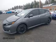 ✅ 2025 Nissan LEAF SV Plus • VIN: 1N4CZ1CV0SC561211 • Lot: 41008053. Wystawiony na IAAI z przebiegiem 1 042 mil. Bezpłatny archiwum sprzedaży aukcyjnych z USA i szczegółowy raport historii pojazdu na DreamBid. Zdjęcie 2.