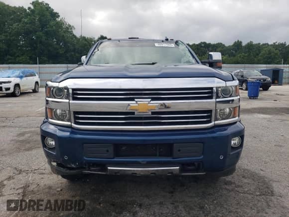 2016 Chevrolet Silverado 3500HD High Country с VIN 1GC4K1E89GF275907, выставлен на аукционе Copart как лот 60917955 с пробегом 215 063 миль миль и Списание • Salvage title. История ставок и продаж доступна на DreamBid. Изображение 5.