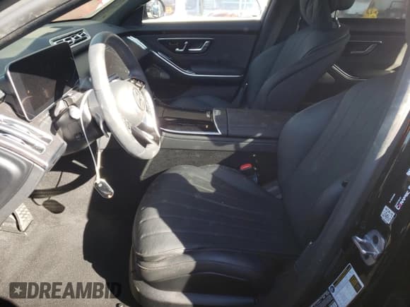 ✅ 2022 Mercedes-Benz S 500 • VIN: W1K6G6DB6NA086572 • Lot: 67462832. Wystawiony na Copart z przebiegiem 8 829 mil. Bezpłatny archiwum sprzedaży aukcyjnych z USA i szczegółowy raport historii pojazdu na DreamBid. Zdjęcie 7.