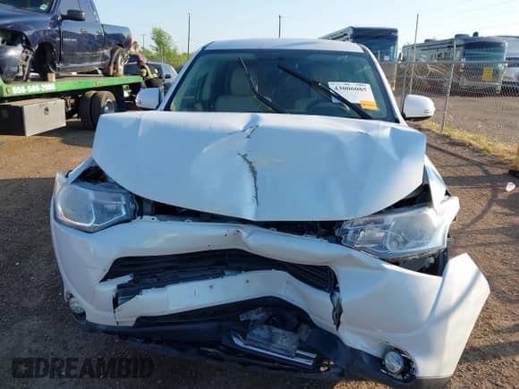 2014 Mitsubishi Outlander SE с VIN JA4AD3A30EZ019082, выставлен на аукционе IAAI как лот 43006085 с пробегом 116 172 миль миль и . История ставок и продаж доступна на DreamBid. Изображение 13.