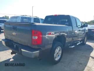 2010 Chevrolet Silverado 1500 LT with VIN 1GCSCSE07AZ112585, listed as a IAAI auction lot 43207633 with 166,535 mi miles and . Bid and sale history available at DreamBid. Image 4.
