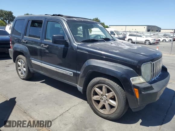 ✅ 2008 Jeep Liberty Limited • VIN: 1J8GP58KX8W177282 • Lot: 67224895. Listed on Copart with 102,083 mi. Free auction sales archive from the USA and detailed vehicle history report at DreamBid. Image 4.