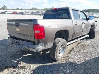 ✅ 2008 Chevrolet Silverado 1500 LTZ • VIN: 2GCEK13M781188374 • Lot: 43304483. Wystawiony na IAAI z przebiegiem 136 027 mil. Bezpłatny archiwum sprzedaży aukcyjnych z USA i szczegółowy raport historii pojazdu na DreamBid. Zdjęcie 4.