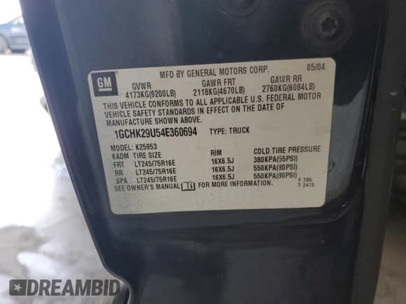 ✅ 2004 Chevrolet Silverado 2500HD LS • VIN: 1GCHK29U54E360694 • Lot: 70415325. Wystawiony na Copart z przebiegiem 132 894 mil. Bezpłatny archiwum sprzedaży aukcyjnych z USA i szczegółowy raport historii pojazdu na DreamBid. Zdjęcie 13.