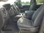 ✅ 2020 Chevrolet Silverado 1500 LT Trail Boss • VIN: 1GCPYFED0LZ188217 • Lot: 61207564. Wystawiony na Copart z przebiegiem 95 914 mil. Bezpłatny archiwum sprzedaży aukcyjnych z USA i szczegółowy raport historii pojazdu na DreamBid. Zdjęcie 7.