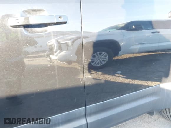 ✅ 2020 Land Rover Defender S • VIN: SALEJEEX8L2018480 • Lot: 43758384. Listed on IAAI with 144,996 mi. Free auction sales archive from the USA and detailed vehicle history report at DreamBid. Image 6.