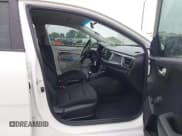 ✅ 2018 Kia Rio S • VIN: 3KPA24AB1JE066765 • Lot: 43373171. Wystawiony na IAAI z przebiegiem 119 185 mil. Bezpłatny archiwum sprzedaży aukcyjnych z USA i szczegółowy raport historii pojazdu na DreamBid. Zdjęcie 5.