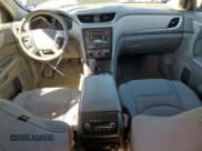 ✅ 2016 Chevrolet Traverse LT • VIN: 1GNKRHKD3GJ123946 • Lot: 90371595. Wystawiony na Copart z przebiegiem 140 630 mil. Bezpłatny archiwum sprzedaży aukcyjnych z USA i szczegółowy raport historii pojazdu na DreamBid. Zdjęcie 8.