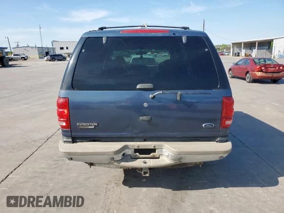 ✅ 2001 Ford Expedition Eddie Bauer • VIN: 1FMFU18L71LA73686 • Lot: 50629845. Listed on Copart with 143,627 mi. Free auction sales archive from the USA and detailed vehicle history report at DreamBid. Image 6.