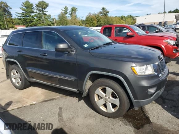 ✅ 2011 Jeep Grand Cherokee Laredo • VIN: 1J4RR4GG2BC541845 • Lot: 84266445. Listed on Copart with 125,342 mi. Free auction sales archive from the USA and detailed vehicle history report at DreamBid. Image 4.