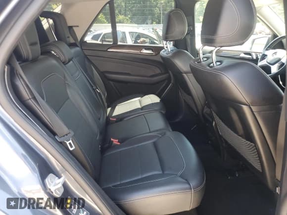 ✅ 2014 Mercedes-Benz M 350 • VIN: 4JGDA5HB0EA309952 • Lot: 63514745. Listed on Copart with 134,180 mi. Free auction sales archive from the USA and detailed vehicle history report at DreamBid. Image 10.