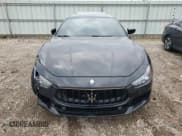 ✅ 2018 Maserati Ghibli • VIN: ZAM57XSA6J1300410 • Lot: 59887185. Wystawiony na Copart z przebiegiem 78 794 mil. Bezpłatny archiwum sprzedaży aukcyjnych z USA i szczegółowy raport historii pojazdu na DreamBid. Zdjęcie 5.