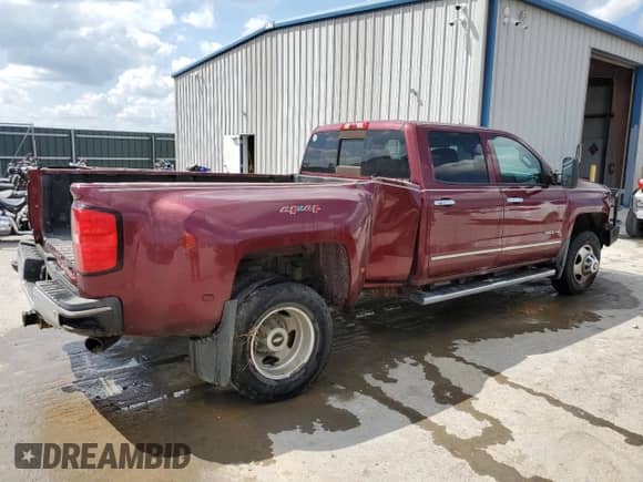 2015 Chevrolet Silverado 3500HD LTZ с VIN 1GC4K0C89FF126151, выставлен на аукционе Copart как лот 72205694 с пробегом 174 146 миль миль и Списание • Salvage title. История ставок и продаж доступна на DreamBid. Изображение 3.