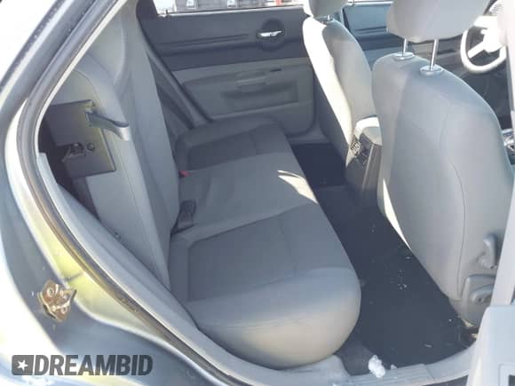 2006 Dodge Magnum with VIN 2D4FV47T06H415474, listed as a IAAI auction lot 41597365 with 172,597 mi miles and . Bid and sale history available at DreamBid. Image 8.